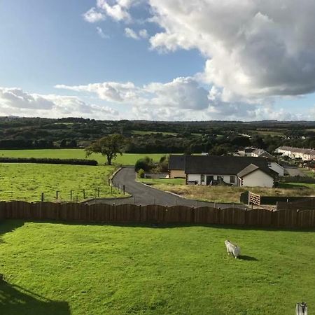 Villa Valley View / Gwêl Y Cwm à Ammanford Extérieur photo
