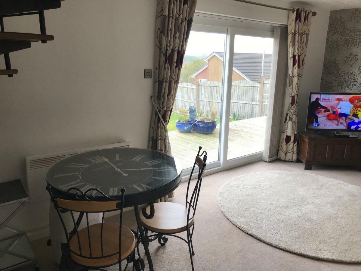 Villa Valley View / Gwêl Y Cwm à Ammanford Extérieur photo