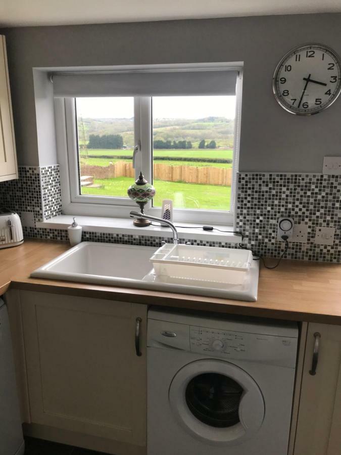 Villa Valley View / Gwêl Y Cwm à Ammanford Extérieur photo